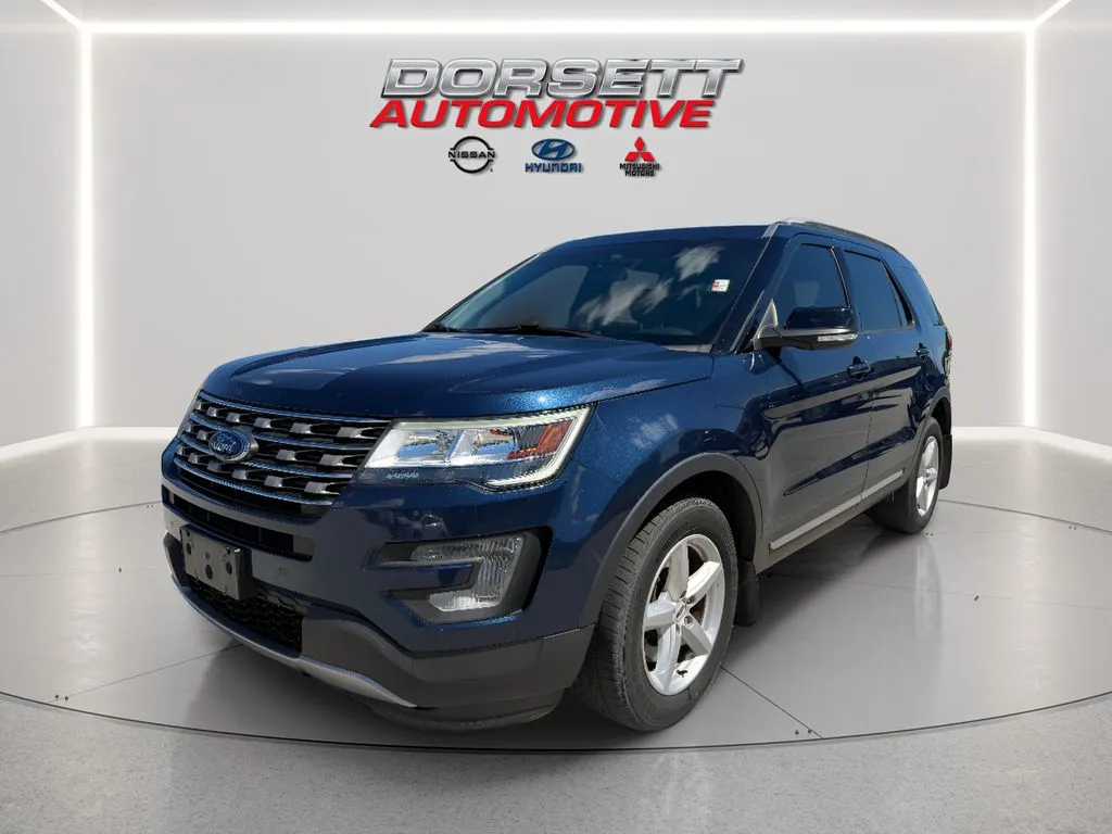 2017 Ford Explorer XLT 4WD's photo