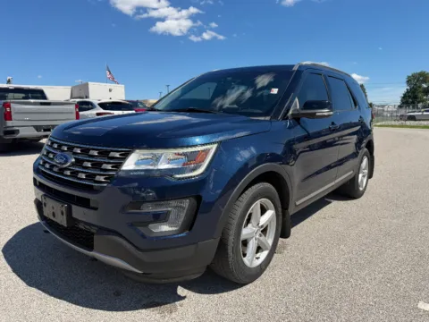 Gray 2017 Ford Explorer XLT for sale in Terre Haute, IN