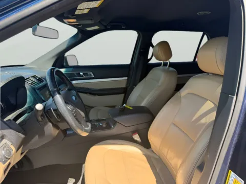 More photos of 2017 Ford Explorer XLT at Dorsett Mitsubishi, IN