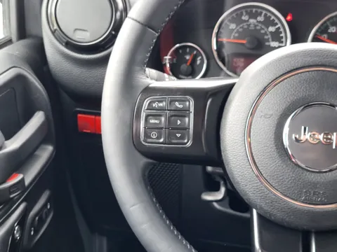 More photos of 2018 Jeep Wrangler Rubicon Recon at Dorsett Mitsubishi, IN