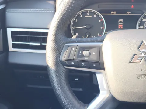 More photos of 2026 Mitsubishi Outlander Trail Edition at Dorsett Mitsubishi, IN