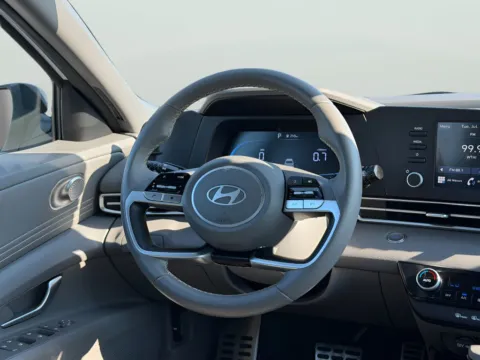 More photos of 2025 Hyundai Elantra SEL Sport at Dorsett Mitsubishi, IN