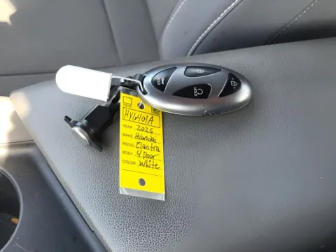 More photos of 2025 Hyundai Elantra SEL Sport at Dorsett Mitsubishi, IN
