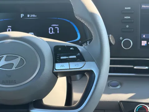 More photos of 2025 Hyundai Elantra SEL Sport at Dorsett Mitsubishi, IN