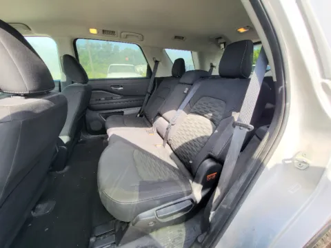 More photos of 2022 Nissan Pathfinder SV at Dorsett Mitsubishi, IN