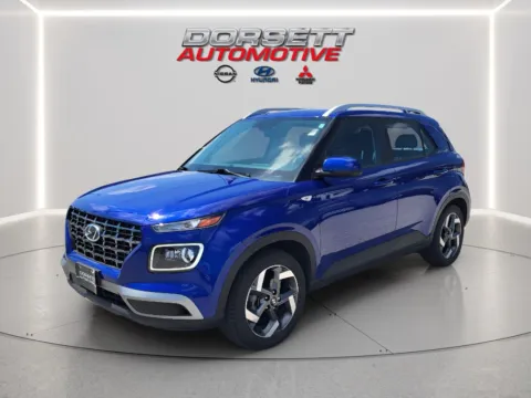 Blue 2024 Hyundai Venue Limited for sale in Terre Haute, IN