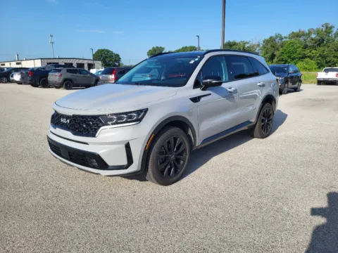 Gray 2023 Kia Sorento SX for sale in Terre Haute, IN