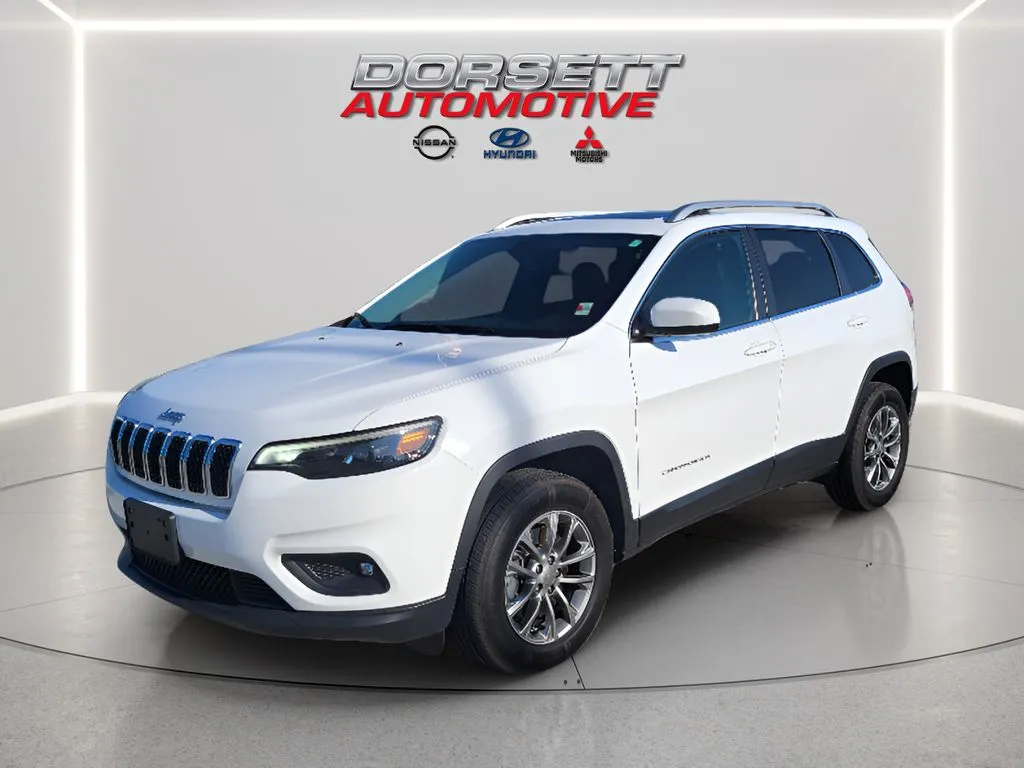White 2019 Jeep Cherokee Latitude Plus for sale in Terre Haute, IN