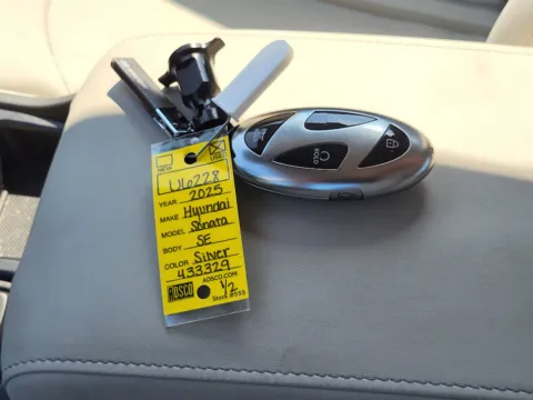 More photos of 2025 Hyundai Sonata SE at Dorsett Mitsubishi, IN