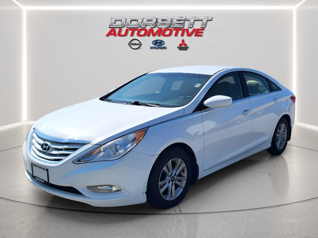 White 2013 Hyundai Sonata GLS for sale in Terre Haute, IN