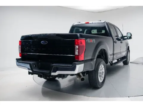 More photos of 2021 Ford F-250 Super Duty XLT at Dorsett Mitsubishi, IN
