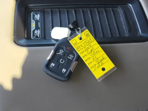 More photos of 2016 GMC Yukon XL 1500 SLT at Dorsett Mitsubishi, IN
