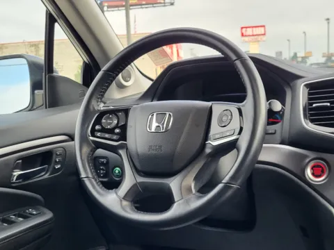Another view of 2022 Honda Pilot Special Edition for sale in Terre Haute, IN at Dorsett Mitsubishi