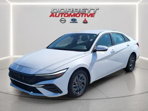 White 2025 Hyundai Elantra Hybrid Blue for sale in Terre Haute, IN