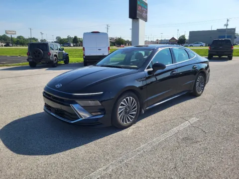 Black 2025 Hyundai Sonata Hybrid Limited for sale in Terre Haute, IN