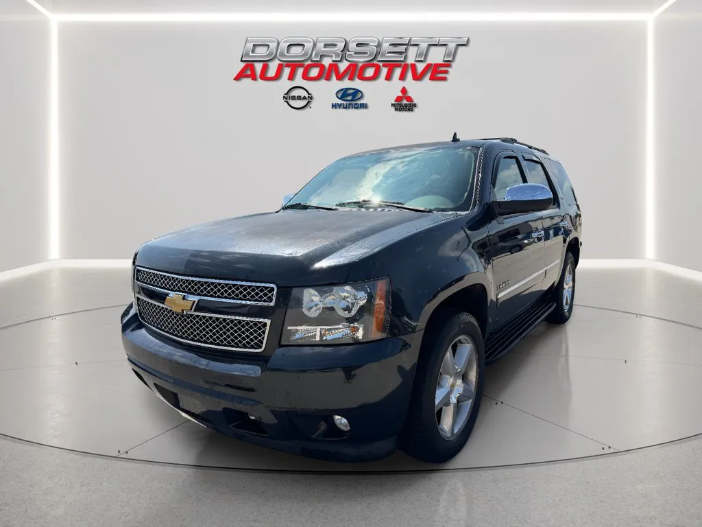 Used 2013 Chevrolet Tahoe LTZ with VIN 1GNSKCE00DR282792 for sale in Terre Haute, IN