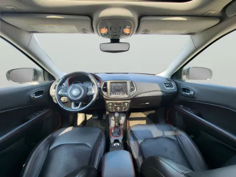 Photos of 2018 Jeep Compass Trailhawk for sale in Terre Haute, IN at Dorsett Mitsubishi