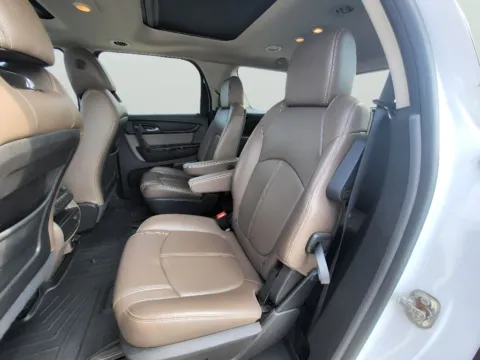 More photos of 2016 GMC Acadia SLT at Dorsett Mitsubishi, IN