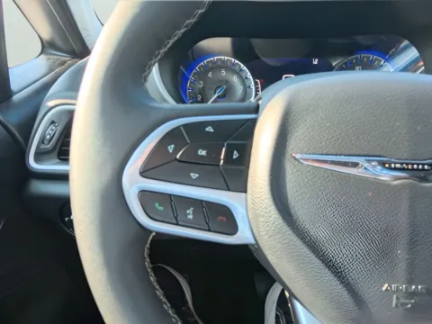 Another view of 2025 Chrysler Pacifica Select for sale in Terre Haute, IN at Dorsett Mitsubishi