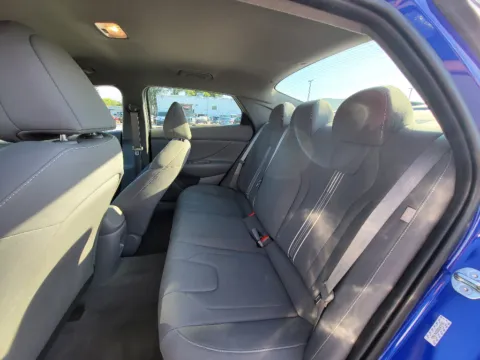 More photos of 2024 Hyundai Elantra SEL at Dorsett Mitsubishi, IN