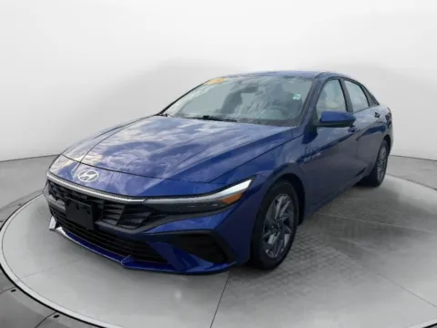 Blue 2024 Hyundai Elantra SEL for sale in Terre Haute, IN