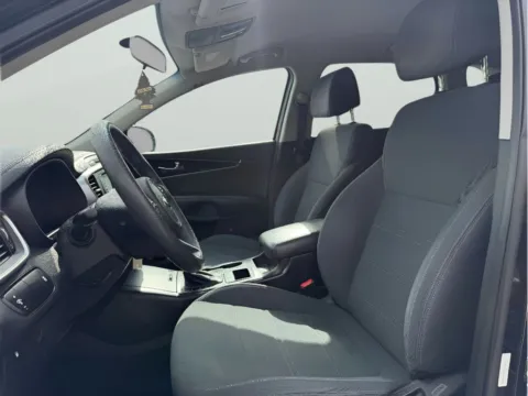 More photos of 2017 Kia Sorento LX at Dorsett Mitsubishi, IN