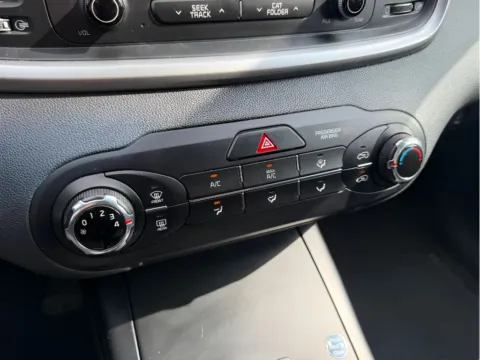 More photos of 2017 Kia Sorento LX at Dorsett Mitsubishi, IN