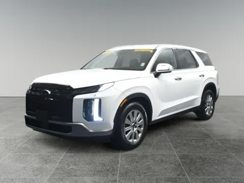 White 2024 Hyundai Palisade SEL for sale in Terre Haute, IN
