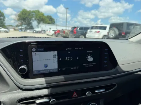 Another view of 2021 Hyundai Sonata Limited for sale in Terre Haute, IN at Dorsett Mitsubishi