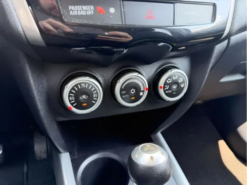 More photos of 2011 Mitsubishi Outlander Sport SE at Dorsett Mitsubishi, IN
