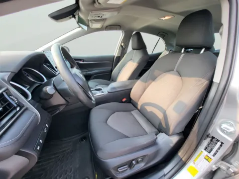 More photos of 2022 Toyota Camry Hybrid Hybrid LE at Dorsett Mitsubishi, IN