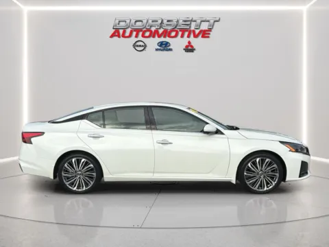 More photos of 2025 Nissan Altima SL at Dorsett Mitsubishi, IN