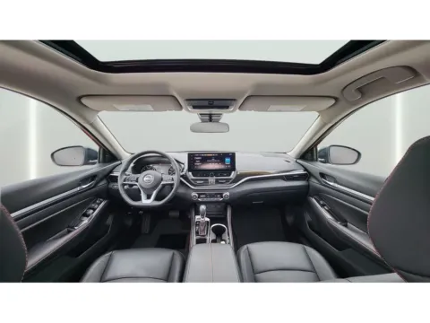Photos of 2025 Nissan Altima SR for sale in Terre Haute, IN at Dorsett Mitsubishi