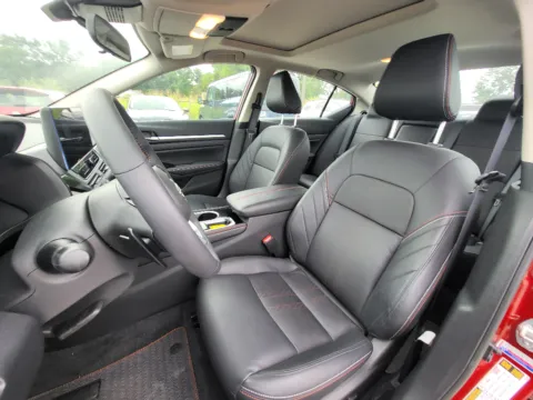 More photos of 2025 Nissan Altima SR at Dorsett Mitsubishi, IN