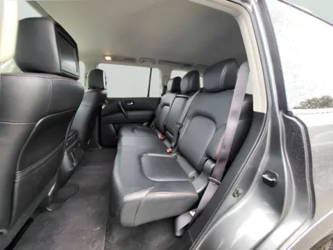 More photos of 2019 Nissan Armada Platinum at Dorsett Mitsubishi, IN