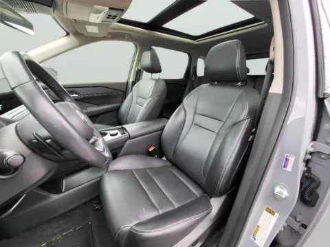 More photos of 2023 Nissan Rogue SL at Dorsett Mitsubishi, IN