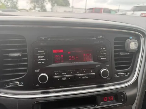 More photos of 2014 Kia Optima LX at Dorsett Mitsubishi, IN