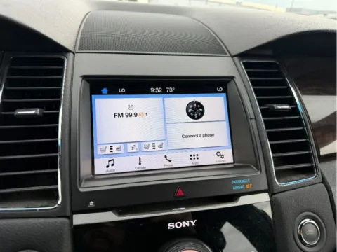 More photos of 2017 Ford Taurus Limited at Dorsett Mitsubishi, IN