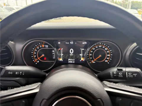 More photos of 2022 Jeep Wrangler Unlimited High Tide at Dorsett Mitsubishi, IN