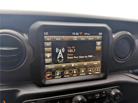 More photos of 2022 Jeep Wrangler Unlimited High Tide at Dorsett Mitsubishi, IN