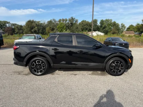 More photos of 2022 Hyundai Santa Cruz SEL Premium at Dorsett Mitsubishi, IN