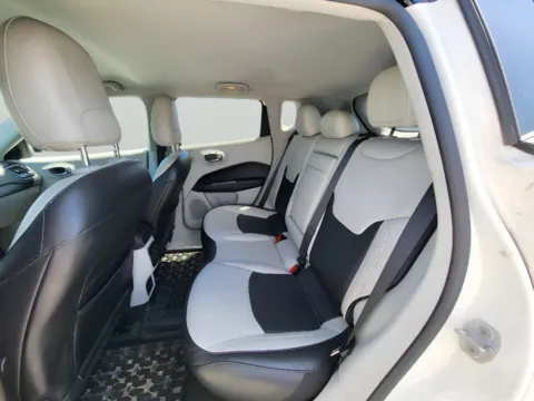 More photos of 2019 Jeep Compass Limited at Dorsett Mitsubishi, IN