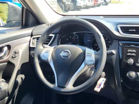 More photos of 2015 Nissan Rogue S at Dorsett Mitsubishi, IN