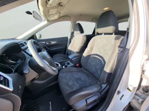 More photos of 2015 Nissan Rogue S at Dorsett Mitsubishi, IN