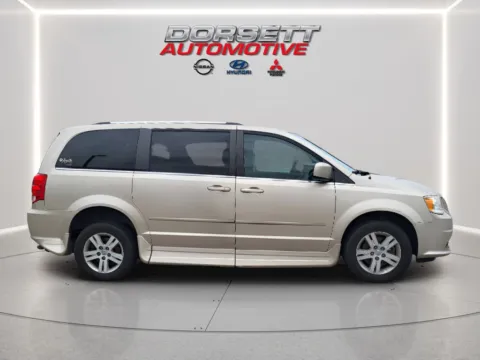 More photos of 2012 Dodge Grand Caravan Crew at Dorsett Mitsubishi, IN