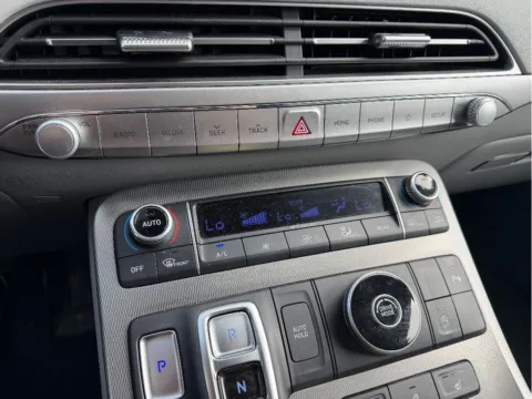 More photos of 2020 Hyundai Palisade SEL at Dorsett Mitsubishi, IN