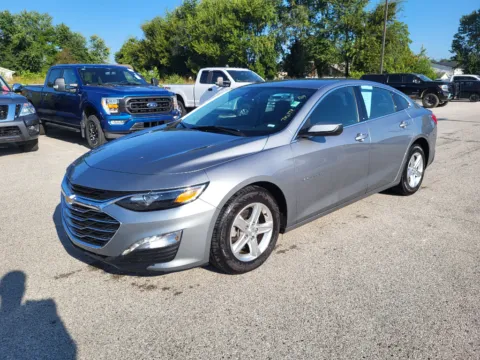 Gray 2024 Chevrolet Malibu LT for sale in Terre Haute, IN