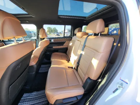 More photos of 2024 Hyundai Santa Fe Limited at Dorsett Mitsubishi, IN