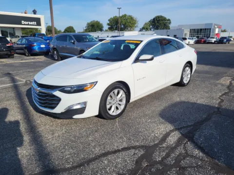 White 2025 Chevrolet Malibu LT for sale in Terre Haute, IN