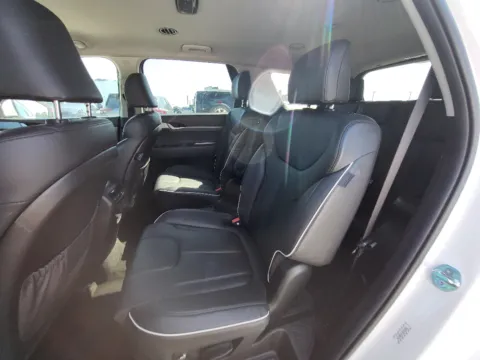 More photos of 2024 Hyundai Palisade SEL 7P at Dorsett Mitsubishi, IN